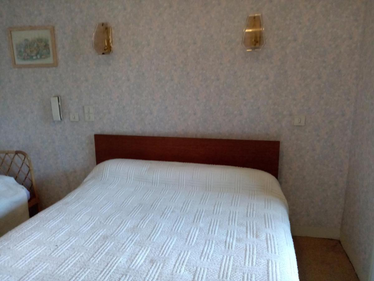 Chambres D'Hotes Des Voyageurs Magnac-Bourg Экстерьер фото